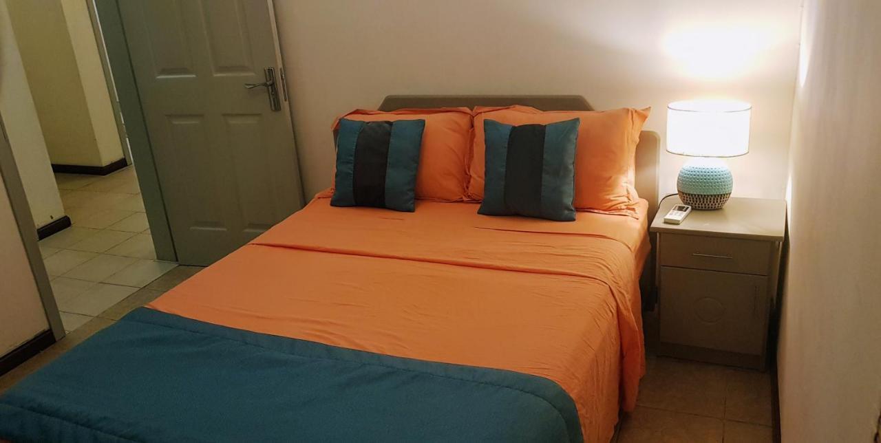 Paradya Beach Apartments Flic en Flac Exterior foto