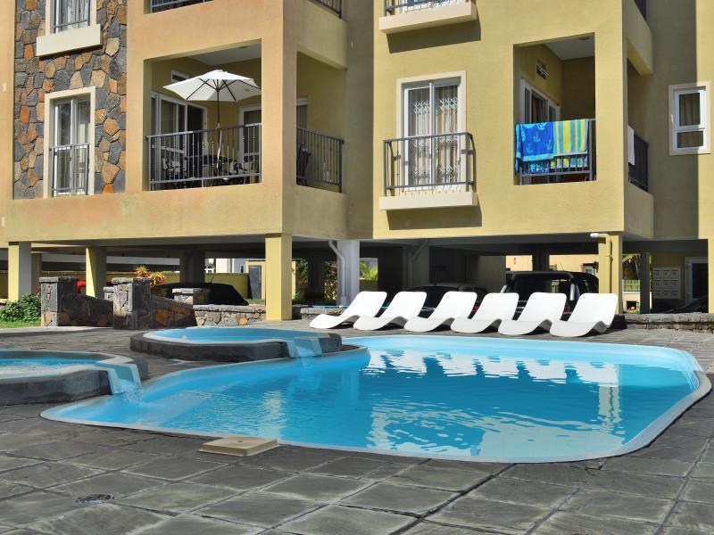 Paradya Beach Apartments Flic en Flac Exterior foto