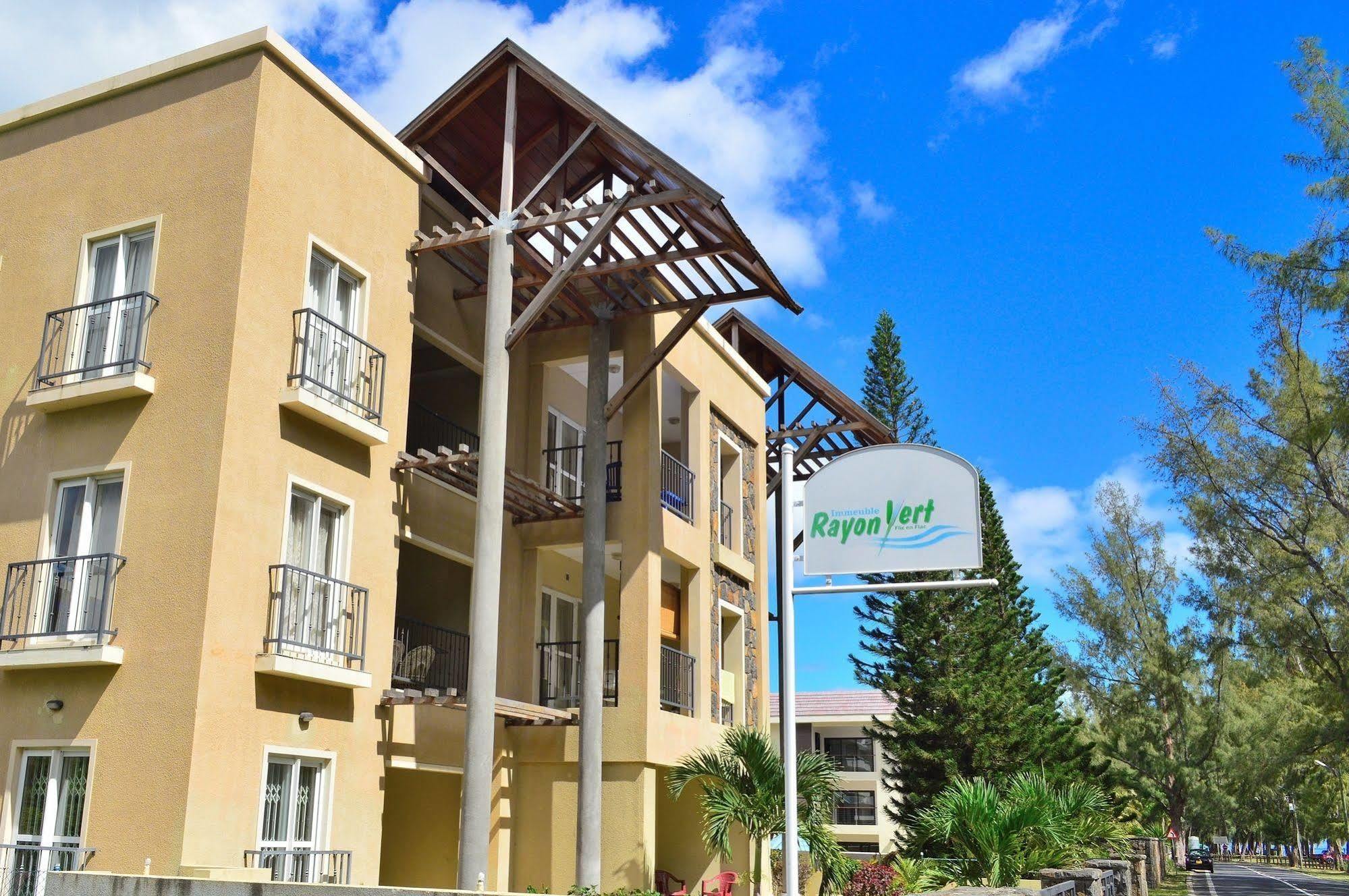 Paradya Beach Apartments Flic en Flac Exterior foto
